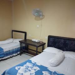 Puri Made Homestay, Ketapang