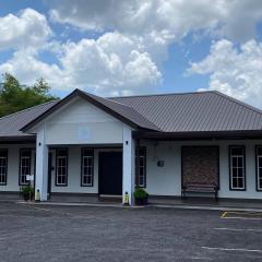 Delima Guesthouse 3 bedroom,2 toilet