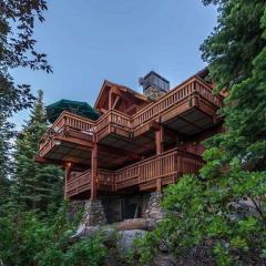 Luxury Northstar Palace with Hot Tub & Games