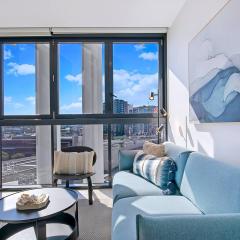 Blue Crush - Resort-style Chic near CBD