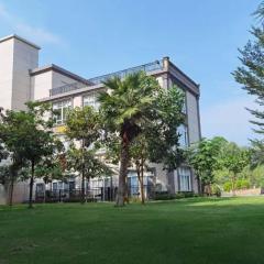 广州奔友小院民宿