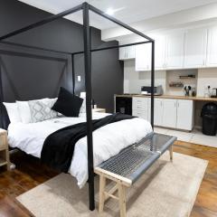 Hilton Avenue Retreat