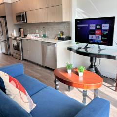 Urban Gorgeous Hollywood Living with rooftop views and BBQ, GYM