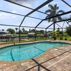 Canal Breeze - Boater's Paradise Home on Gulf Access Canal, Pet Friendly