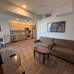 Urban Gorgeous Hollywood Living with rooftop views and BBQ, GYM