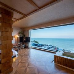 Qingdao Innland sea-view designer hot spring hotel