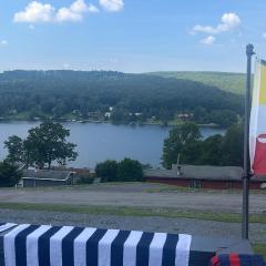 Lakeski Lodge with direct lake and dock access!