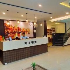Hotel Varuna Grand