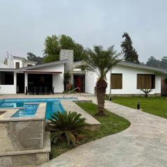 Casa los Cipreses del Sol
