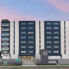 Allure Waterfront Hotel and Apartments