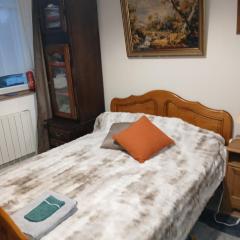Chambre "COSY " calme équipée chez Fred