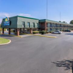 Days Inn by Wyndham Seneca-Clemson