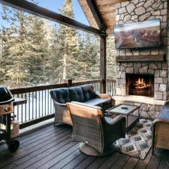Gorgeous and Fully Equipped Cabin with Hot Tub in Duck Creek Village, Perfect for a Family Holiday in the Mountains