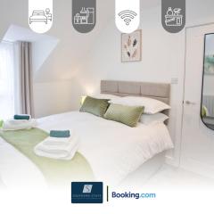 2 Bed House By Southern Stays Short Lets & Serviced Accommodation Bournemouth With Free Parking, 1km From The Beach