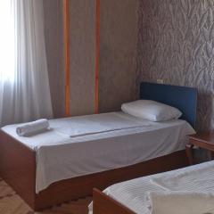 Hotel SKURI