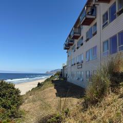Seahorse Oceanfront Lodge