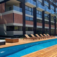 BEE Suites San José - Santa Ana