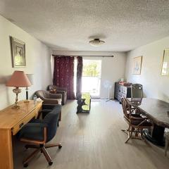 3 Bedroom Apartment - 5 Beds