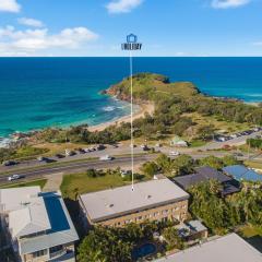 Caba Classic - 2BR Oceanview Apartment by uHoliday