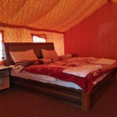 Apple Nubra Cottage
