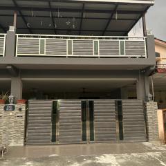 MM HomeStay 82