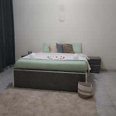 Chambre meublée