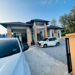 D Aur Poolvilla Seaview