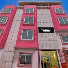 Townhouse Lighthouse Beach Puri Formerly Hotel Aura