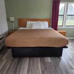 white columns motel