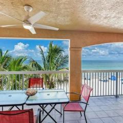 Spacious Three-Bedroom Condo with Gulf Views