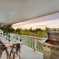 Vino Blanco by AvantStay Private Wine Country Home w Mtn Views Deck