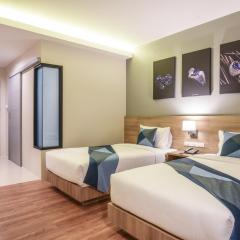 Little KANHA ji PG 10 Room82798s58346 Hotal, also taxi and Activa rent