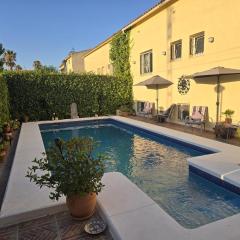 The Garden RA Floor Private Rooms, Pool, Garden Access