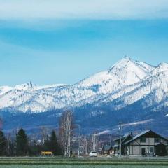 easelog 中富良野山居木屋 距離富良野滑雪场15分钟車程