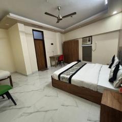 Classic Harmony Inn - 2 Min Walk From Hazrat Nizamuddin