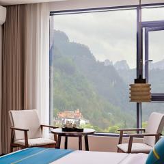 ZhangJiaJie Enjoy Nature hotel
