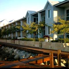 Waterfront Hideaway with Pool, Spa & BBQ Area