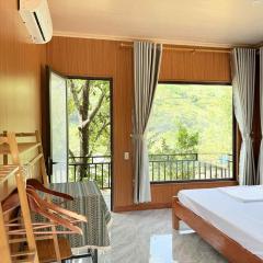 Du Gia NaLien View Homestay
