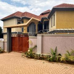 Luxury Stay Ug
