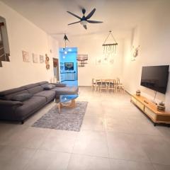 2 Storey Terrace 39 night market