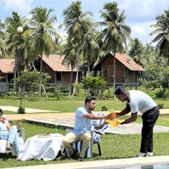 Ahas Pokuna Holiday Resort