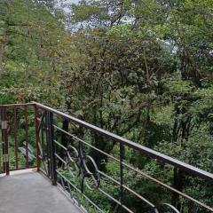 Mountain View Hillside Homestay Kalimpong, Between Silk Route- Deolo Park- Ramdhura