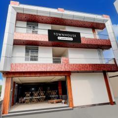 Super Townhouse Sarai Metro Station Formerly Palla