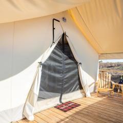 Silver Spur Homestead Luxury Glamping -The Miner