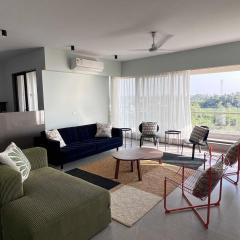 2 Bed room entire apt on beach for family