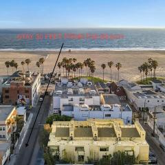 2 Bedroom Beach apartment home on Venice Beach with free parking