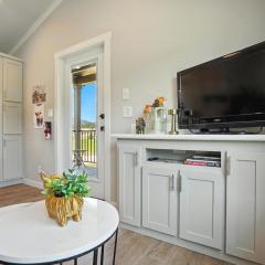 The Fluffy Cow - BRAND NEW 1 BD CABIN