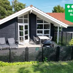 Moderne sommerhus, 8 senge, 250 mtr til sandstrand