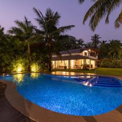 StayVista at Wings On Water - Riverview Villa with Pool