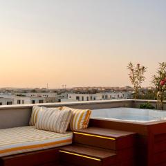Penthouse studio with jacuzzi
